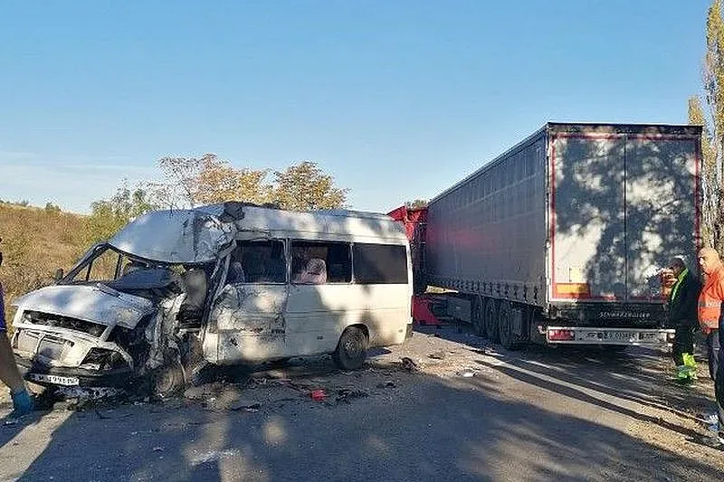 Двама загинали в сблъсъка на пътя Монтана-Видин