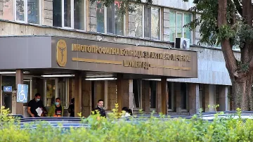 Болница се срива от наплив на болни с COVID-19