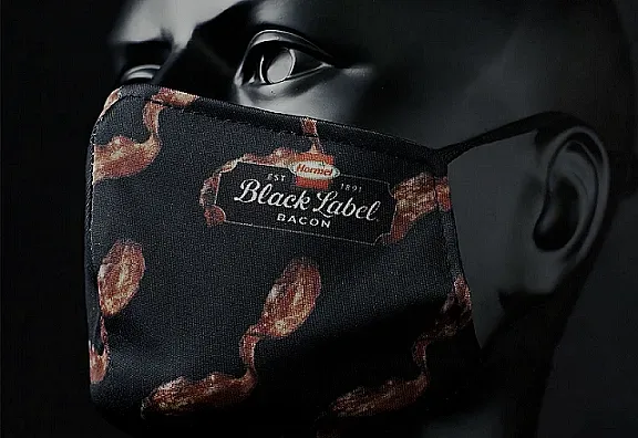 Направиха маска с дъх на бекон