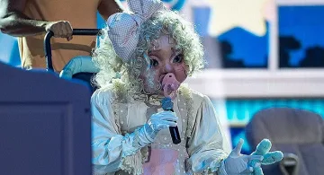 Криско ли е зад маската на Бебето? Заработва 13 бона