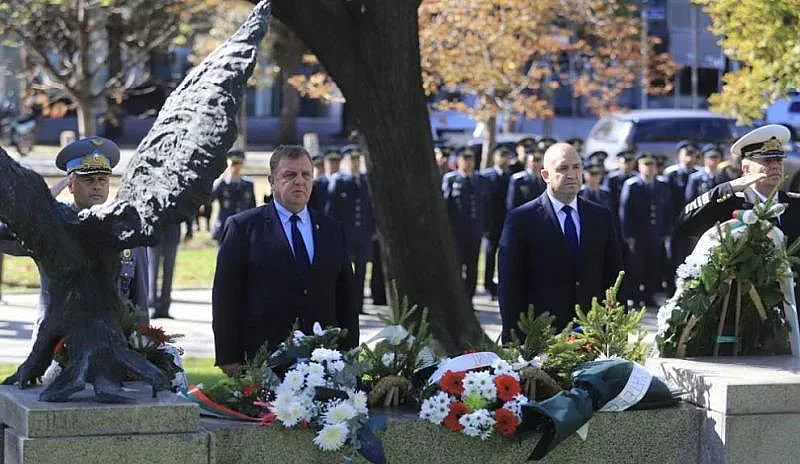 Идат бронираните машини за специалните части