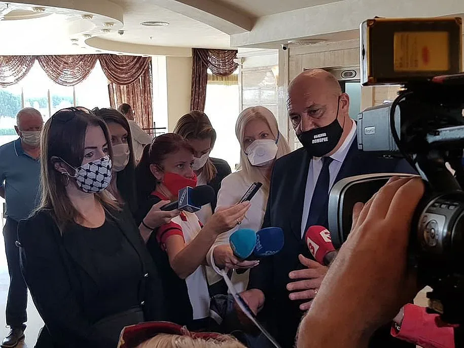 Кмет към евродепутат: Очернихте Поморие!