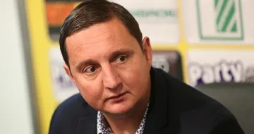 Караславов поиска акциите на Ботев (Пд)