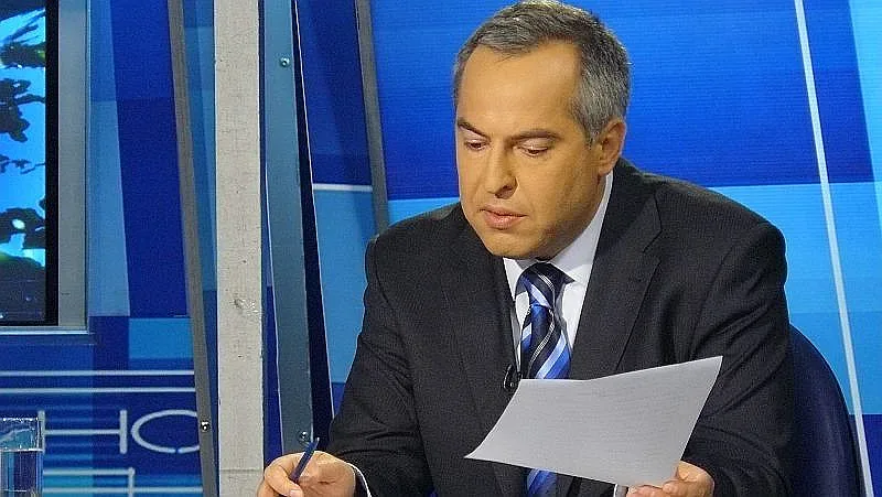 "Панорама" остава без политици