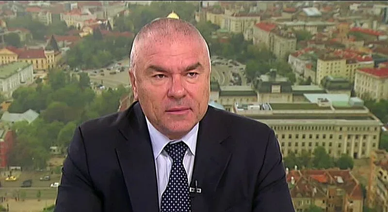 Марешки: Душмани искат оставката на Караянчева