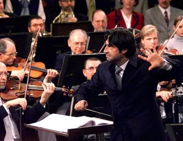 Виена бори коронакризата с Йохан Щраус