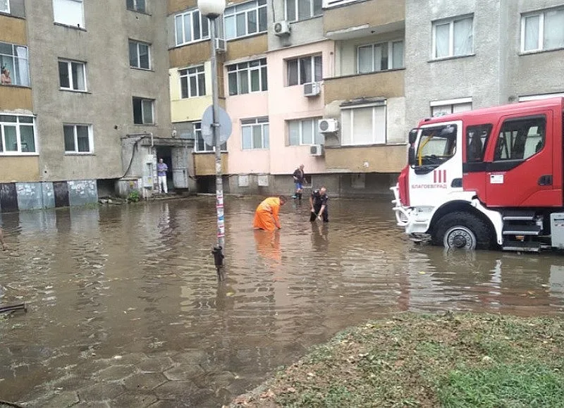 Внимание - вятър и порои ни чакат утре