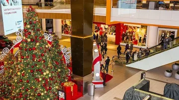 Ковидът променя и коледния шопинг
