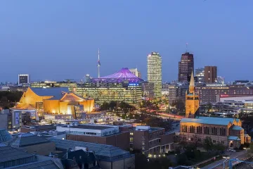 В Германия: Маски на открито и забрана за алкохол