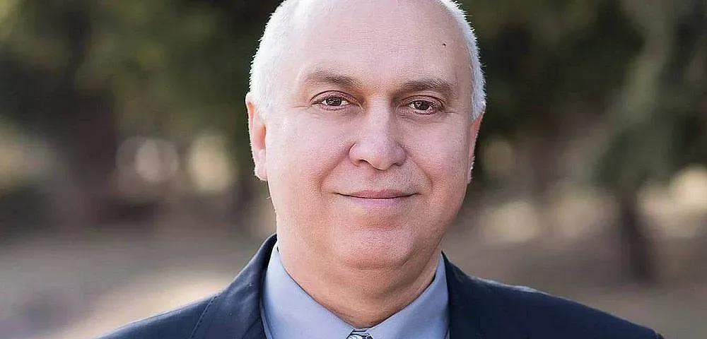 Лекар с коронавирус разплака България