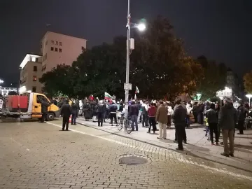 Хайдути на свободата блокираха входа на БНТ