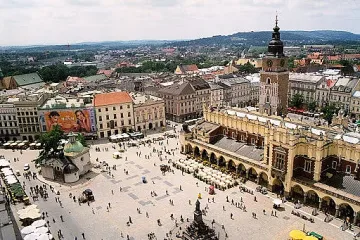 Защо Полша се справя най-добре с кризата?