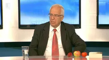 Китайци свили лек за COVID-19 от проф. Мермерски