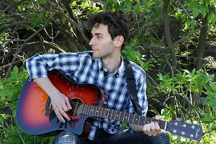 Бургазлията Kris Gran е готов с новата си авторска песен