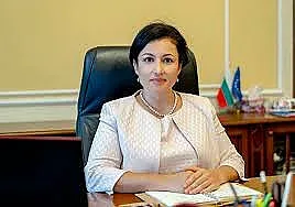 Танева: Във веригите има 450 нови бг производители