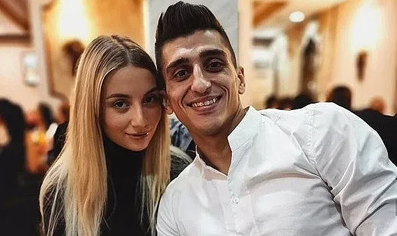 Михаела Маринова хвали гаджето