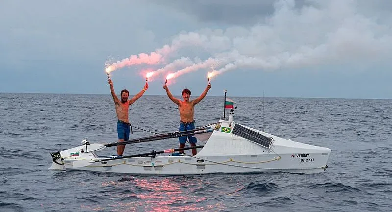 Българин постави световен рекорд за най-млад океански гребец