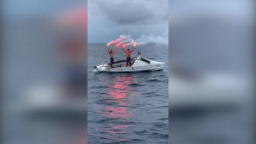 Българи прекосиха Атлантика с гребна лодка