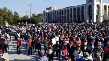 Простести за фалшиви гласове в Киргизстан ескалират