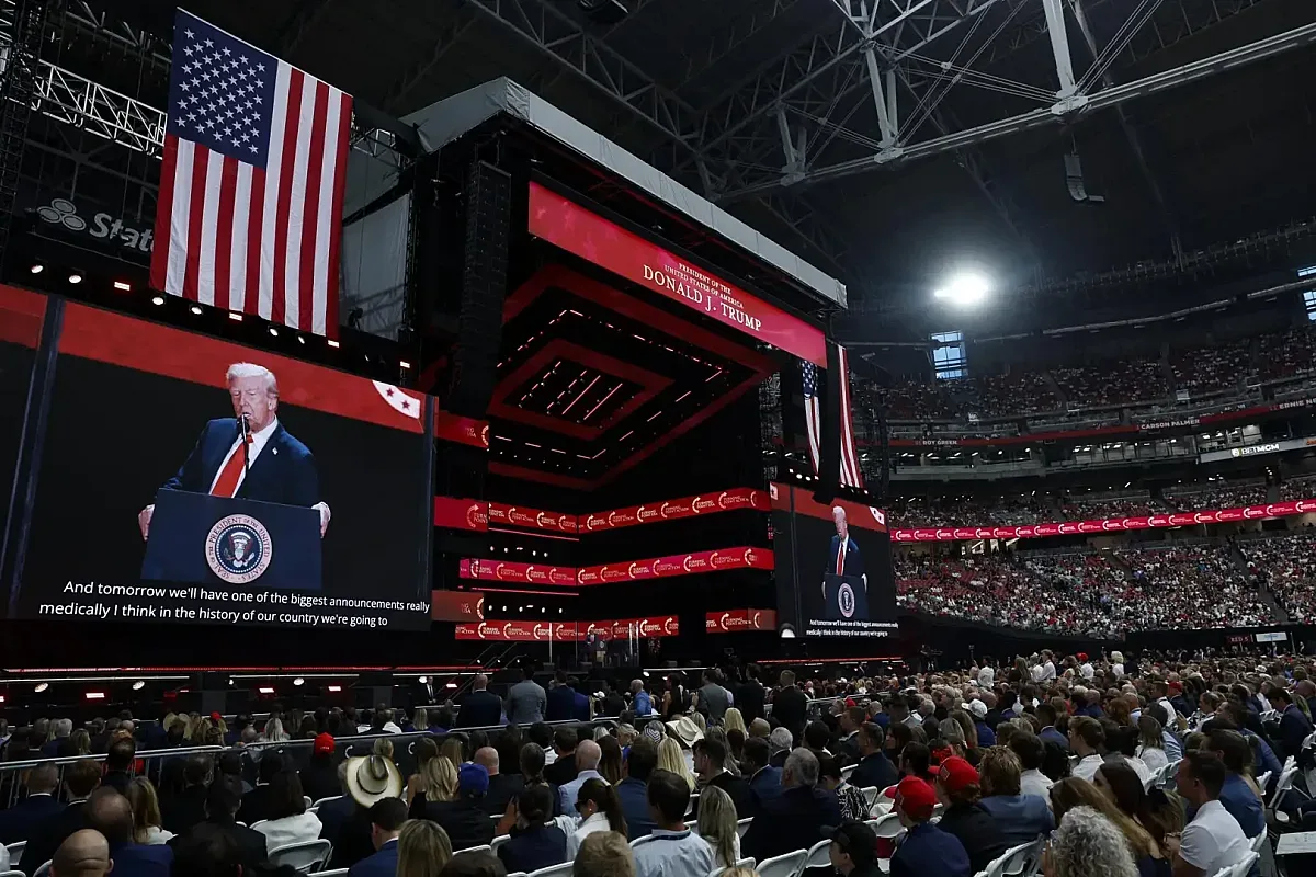 Тръмп почете Чарли Кърк! Гигантът на поколението /ВИДЕО и СНИМКИ/