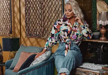 Деси Слава ли е в костюма на Макарона