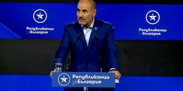 Три битки разкаляха политическия терен