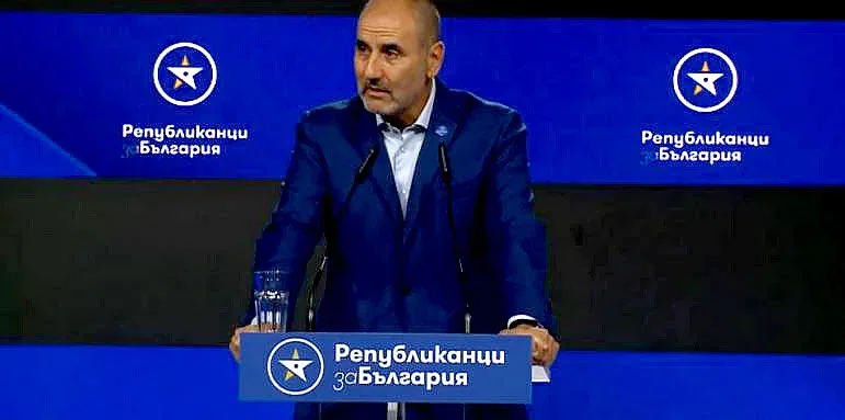 Три битки разкаляха политическия терен