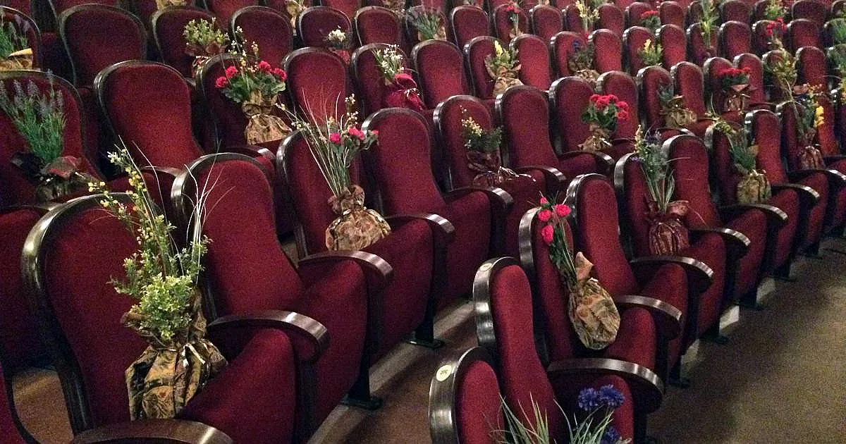 Опера ще се гледа само от балкона