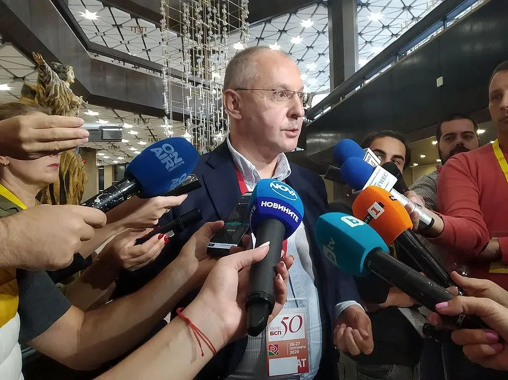 Станишев отвърна на удара: Пленумът е гумен печат