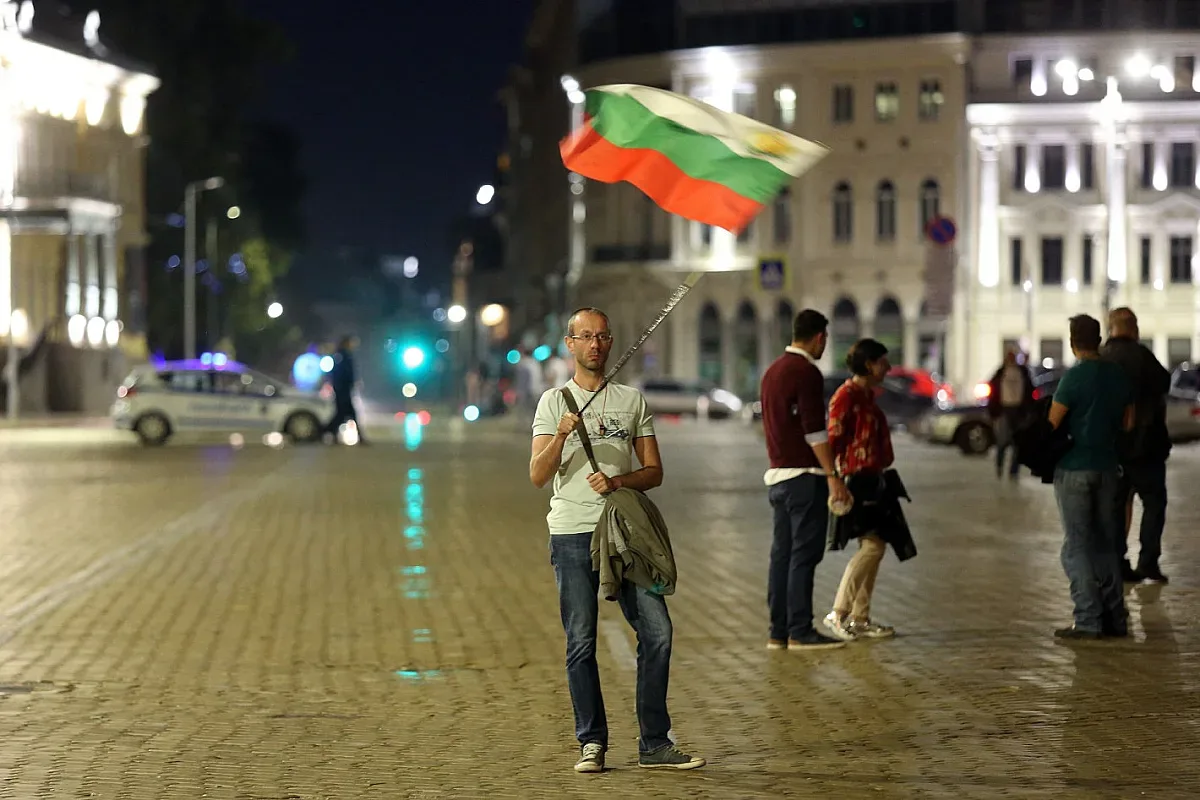 Ден 79 - клуб по интереси атакува Столична община