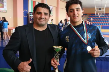 Назарян младши с титла в дебютна категория