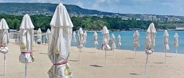 Чуждите туристи загърбиха България