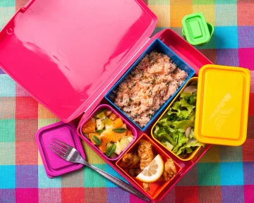 Скандал с храна в училище