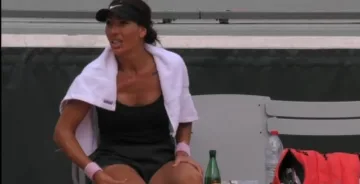 Румънка победи Елица Костова в Париж