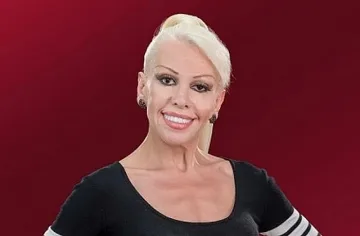 Луна се прави на Мерилин Менсън - махна си ребра