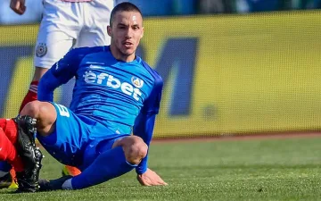Девет от "Левски" взеха точка от Царско село