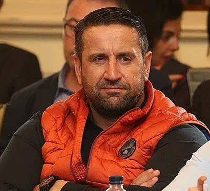 Харизанов присмехулен, търси мястото на Цецо