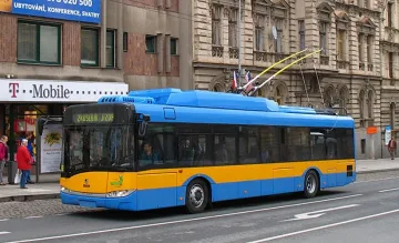 Тролей удари жена в столицата