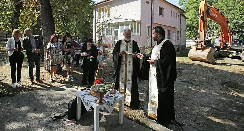 Фандъкова:Заразата няма да затваря училища в София