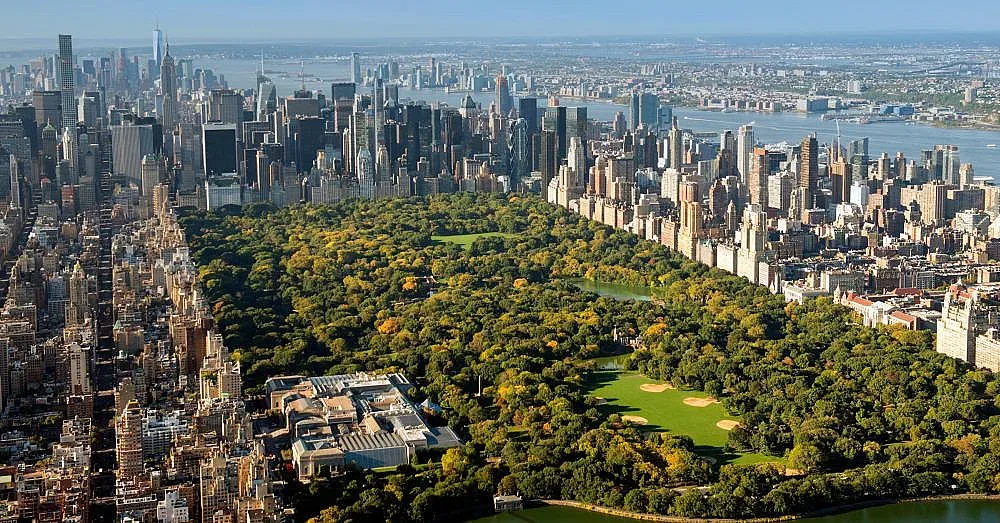 Свършиха парите за чиновниците в Ню Йорк