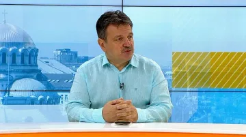 Първите деца с COVID-19 се заразяват извън училище