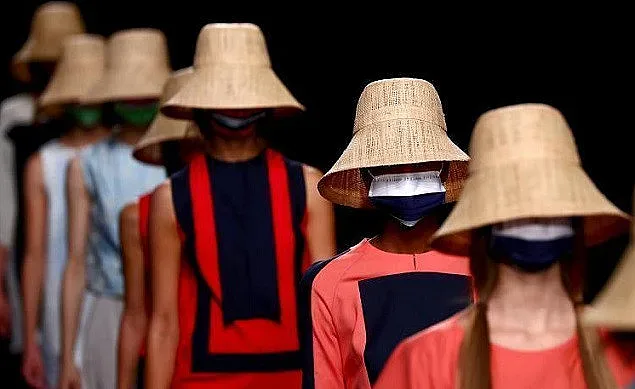 Маските превзеха висшата мода