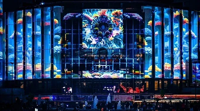 500 000 по улиците на нощна София. "Лунар" счупи рекордите