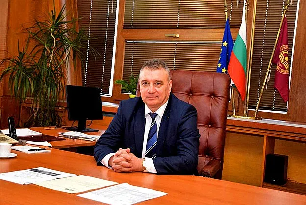 УНСС открива годината. Какво каза ректорът?