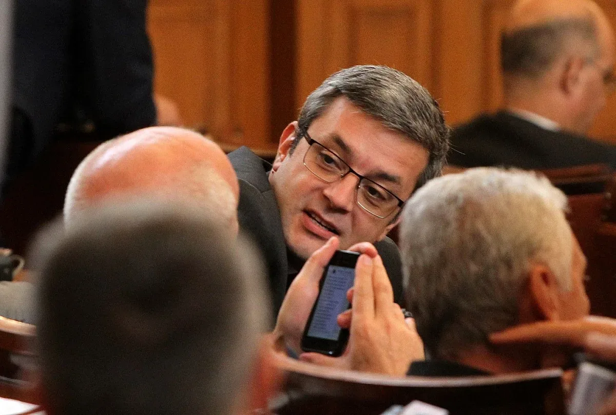 Биков: Или ВНС, или пълен мандат на кабинета