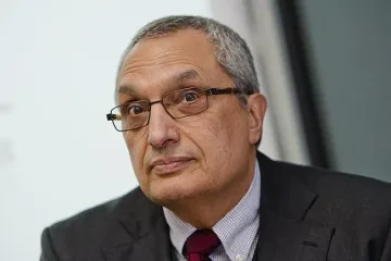 Костов се произнесе. Разкри бъдещето за Радев
