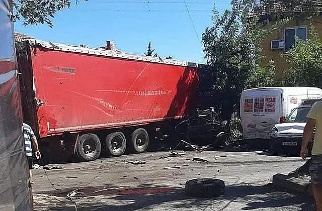 Шофьорът на камиона убиец в Айтос – дрогиран