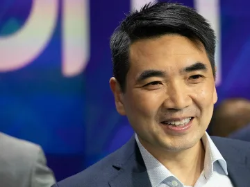 Кой спечели $12 млрд. по време на пандемията