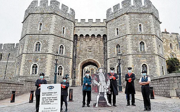 Персоналът на Уиндзор излезе на протест