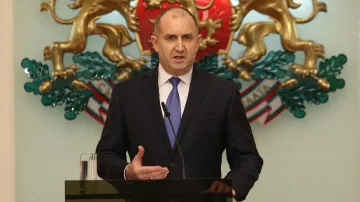 Радев пак обърка размера на протеста